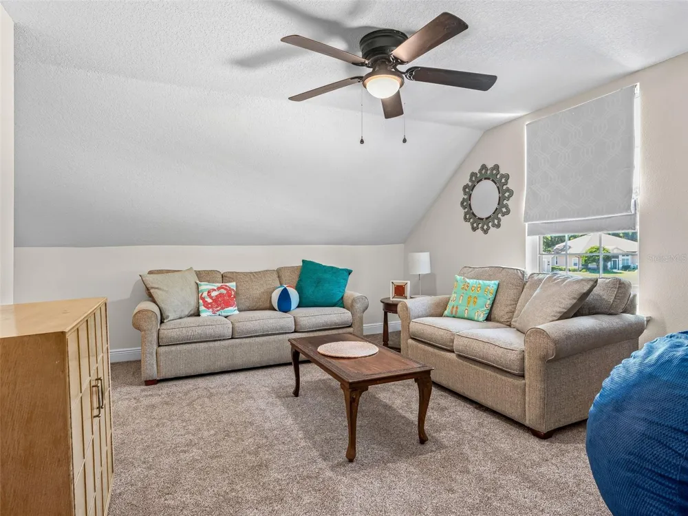 5331 GROVE MANOR Lady Lake, FL 32159