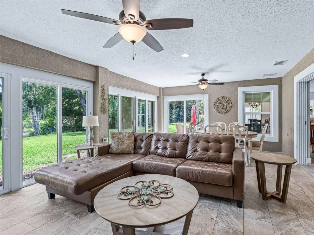 5331 GROVE MANOR Lady Lake, FL 32159