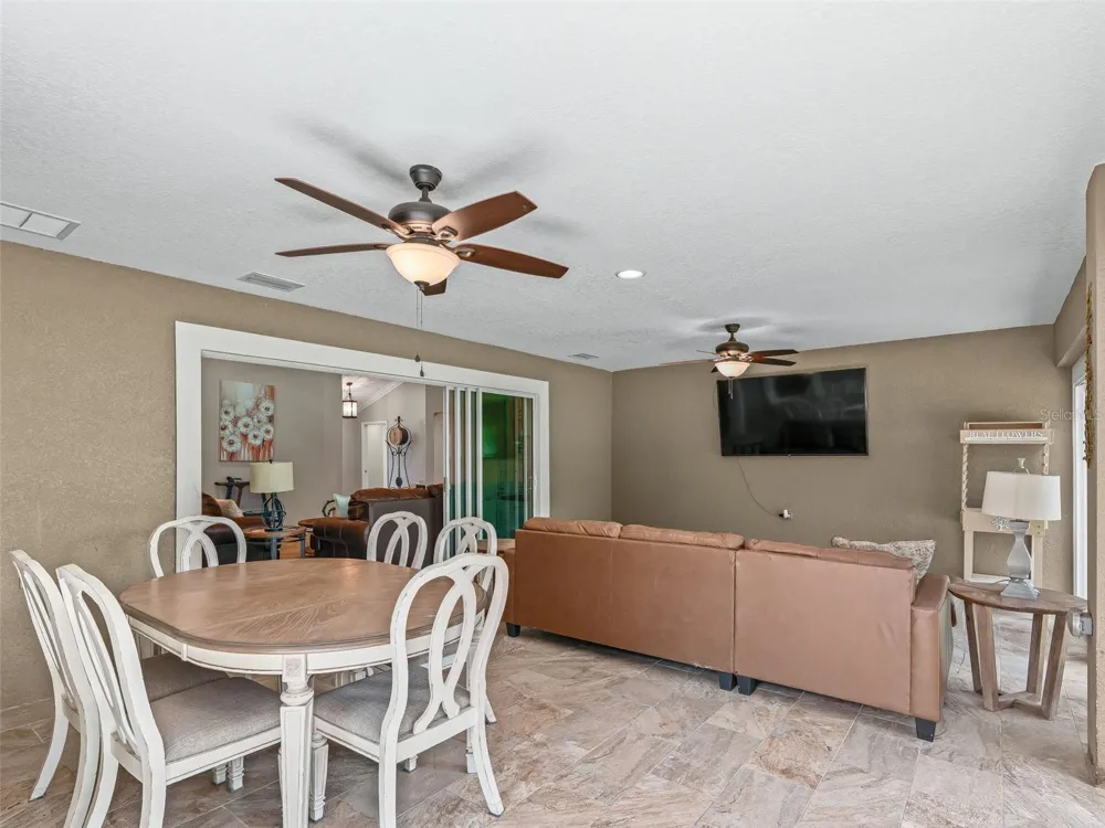 5331 GROVE MANOR Lady Lake, FL 32159