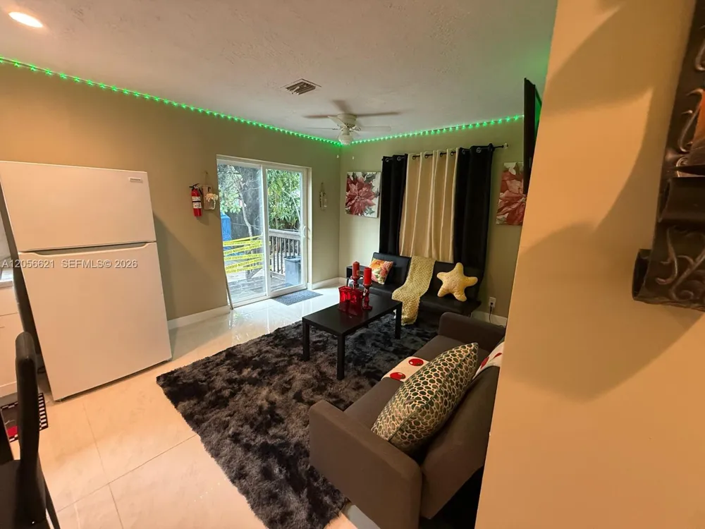 940 NE 155th Ter #940 North Miami Beach, FL 33162