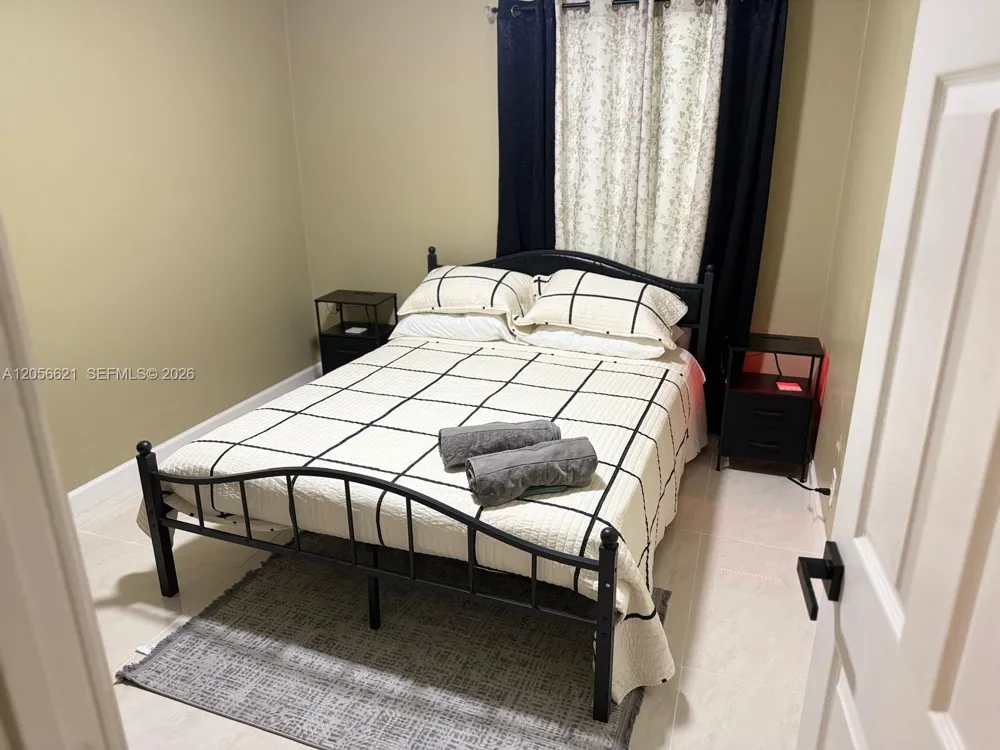940 NE 155th Ter #940 North Miami Beach, FL 33162