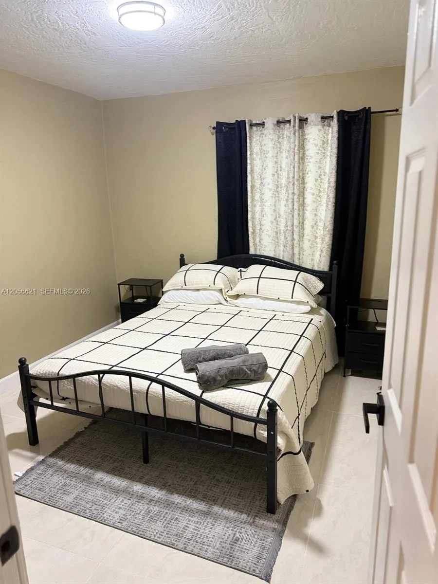 940 NE 155th Ter #940 North Miami Beach, FL 33162