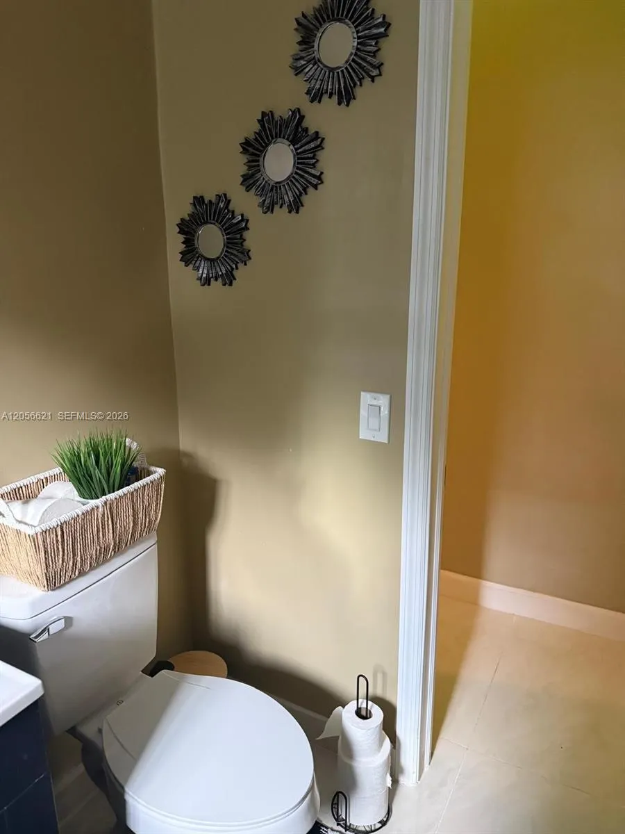 940 NE 155th Ter #940 North Miami Beach, FL 33162