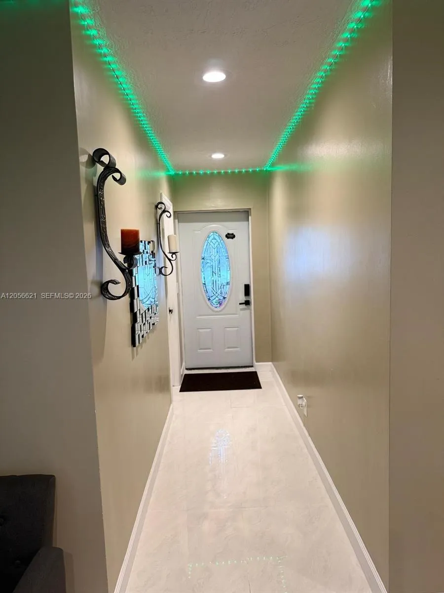 940 NE 155th Ter #940 North Miami Beach, FL 33162
