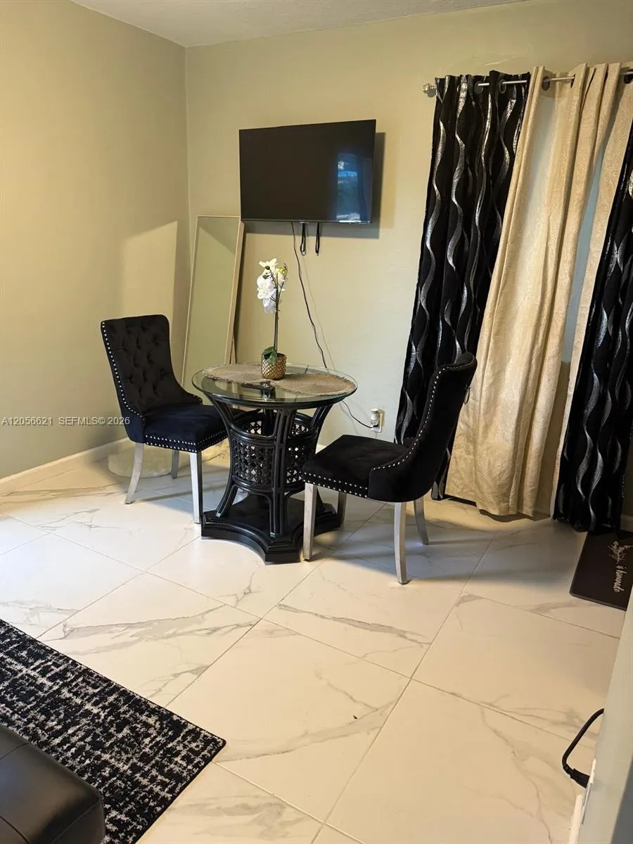 940 NE 155th Ter #940 North Miami Beach, FL 33162