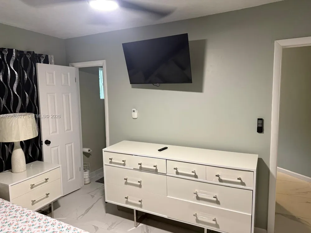 940 NE 155th Ter #940 North Miami Beach, FL 33162