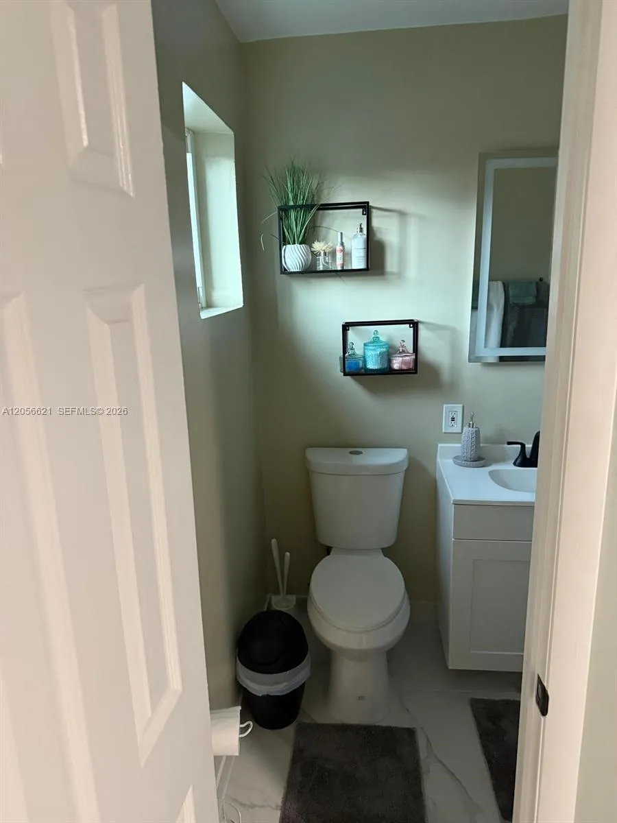 940 NE 155th Ter #940 North Miami Beach, FL 33162