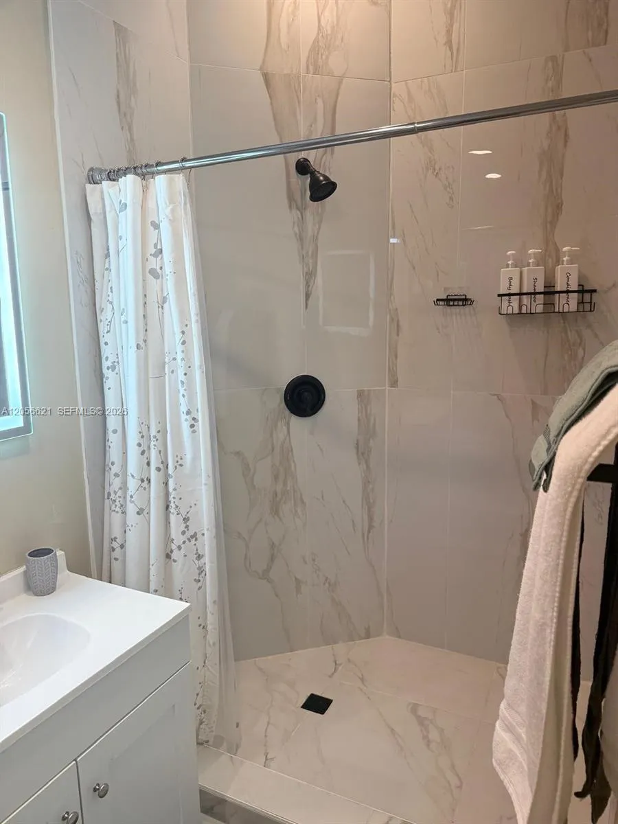 940 NE 155th Ter #940 North Miami Beach, FL 33162