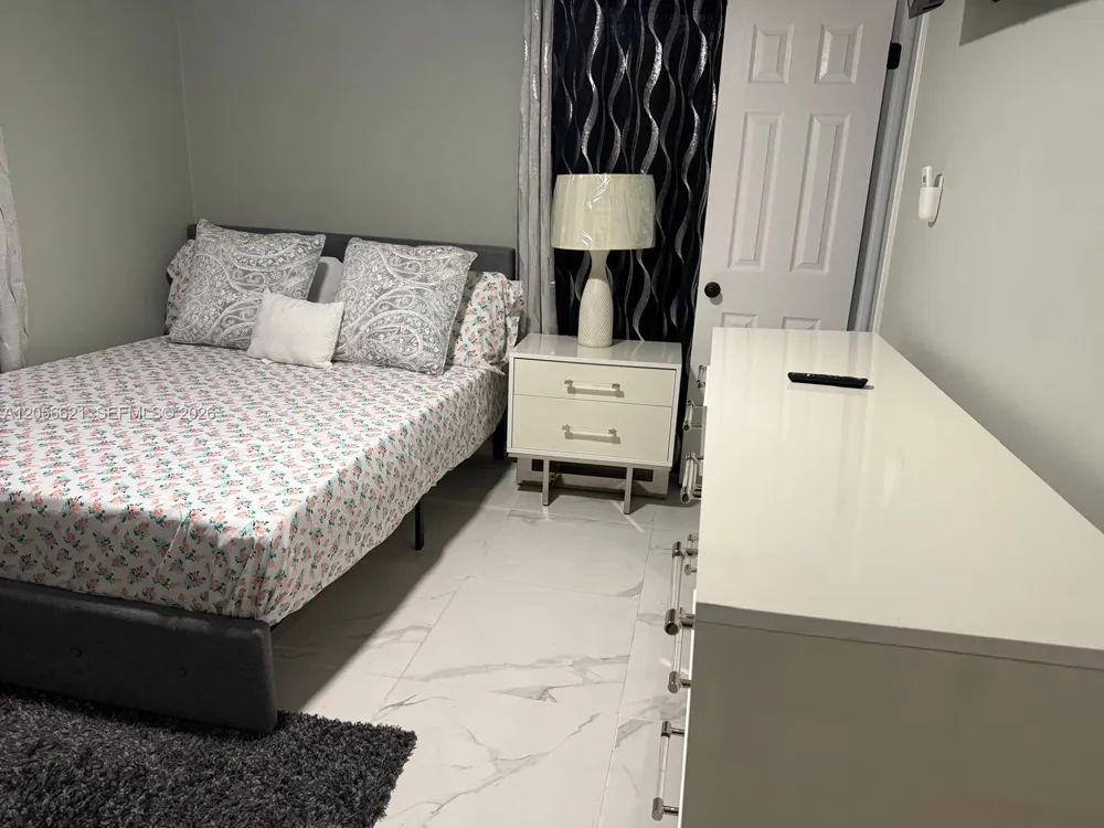 940 NE 155th Ter #940 North Miami Beach, FL 33162