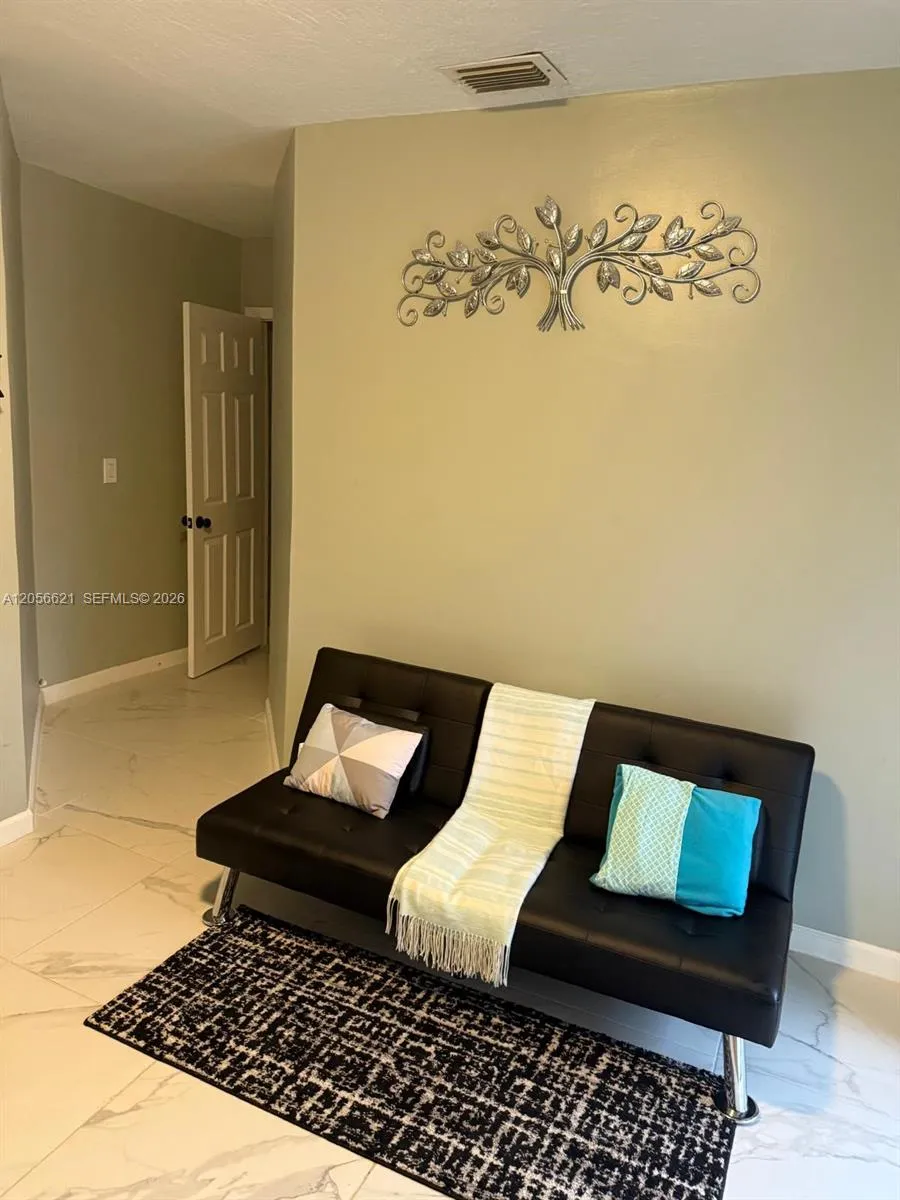 940 NE 155th Ter #940 North Miami Beach, FL 33162