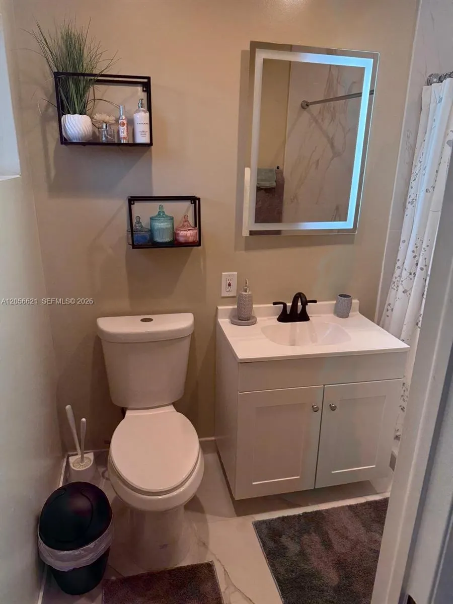 940 NE 155th Ter #940 North Miami Beach, FL 33162