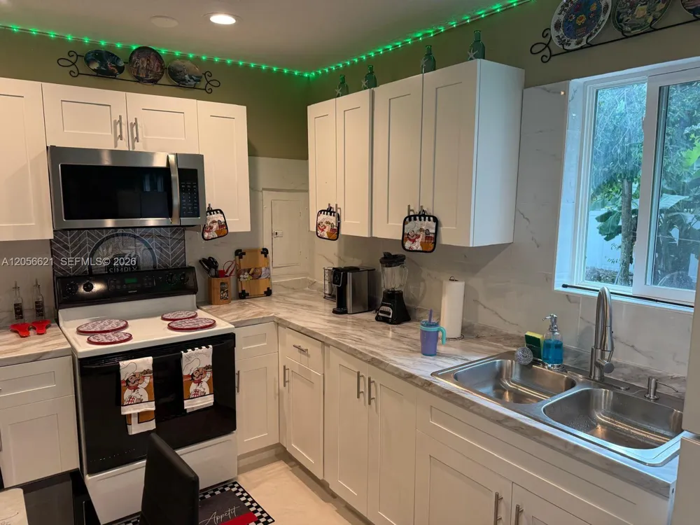 940 NE 155th Ter #940 North Miami Beach, FL 33162