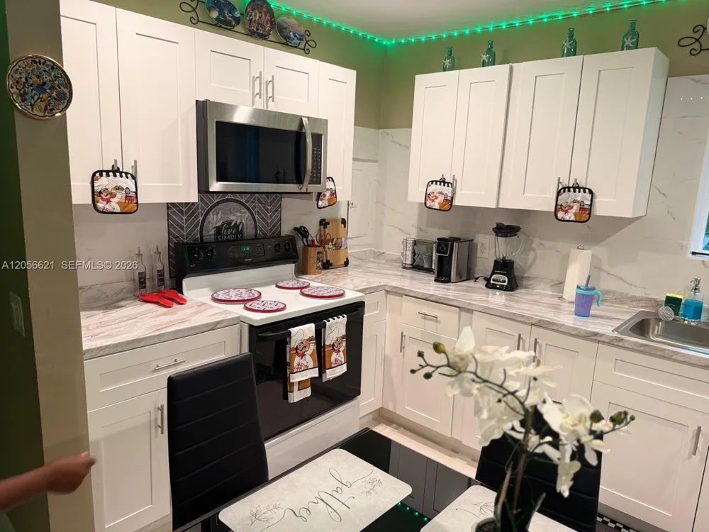 940 NE 155th Ter #940 North Miami Beach, FL 33162