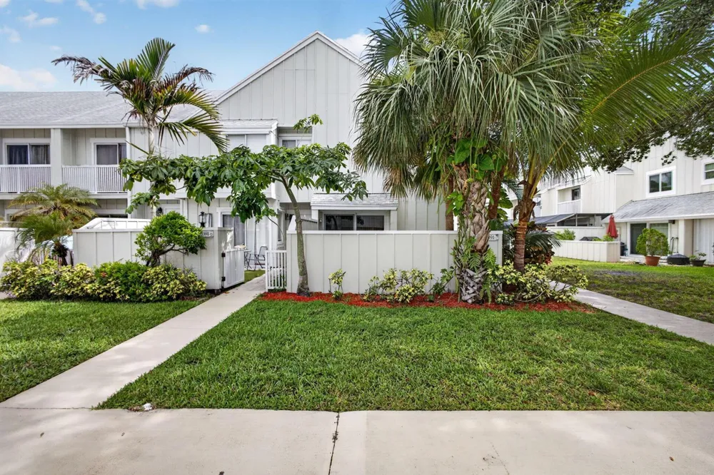 6391 Riverwalk Lane #7 Jupiter, FL 33458