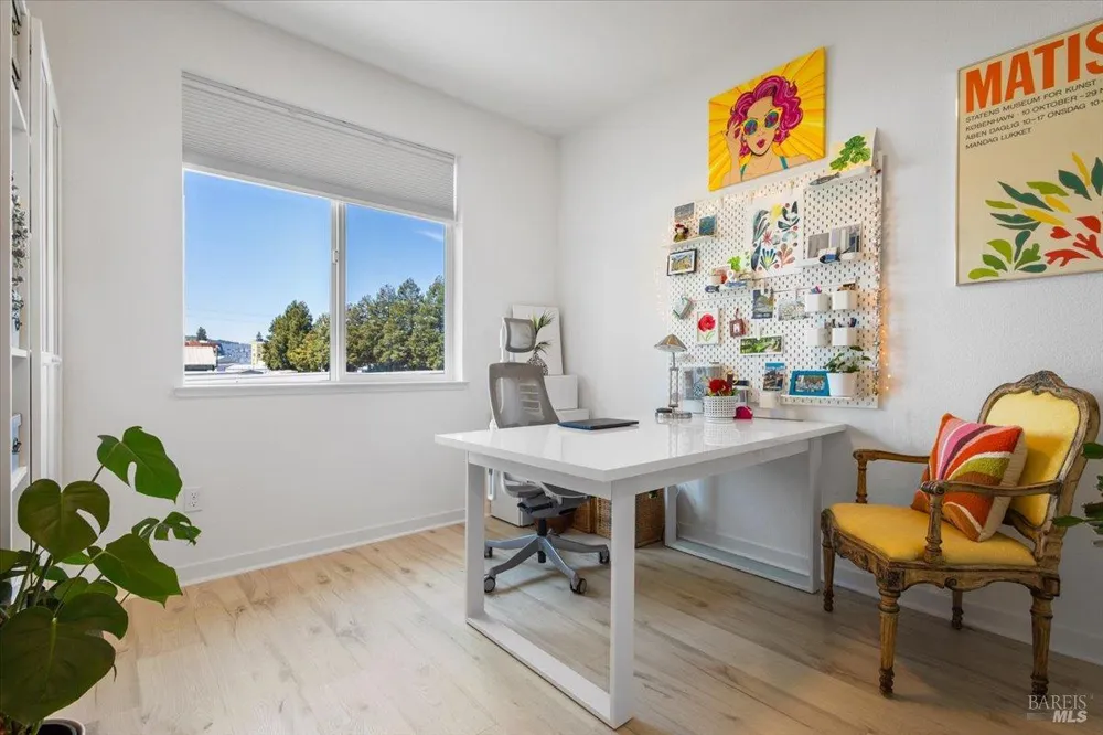 48 Riverbend Lane Petaluma, CA 94952