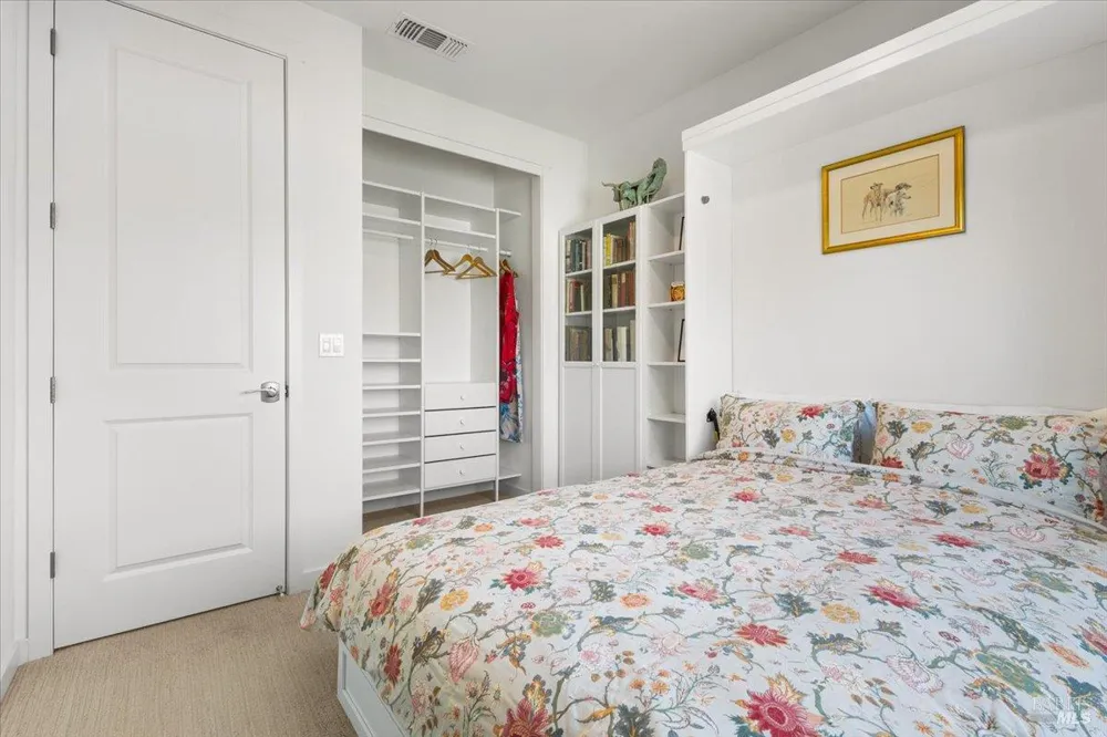 48 Riverbend Lane Petaluma, CA 94952