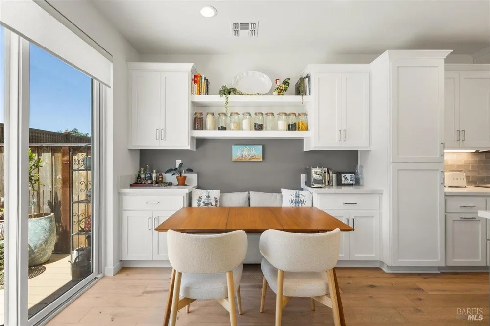 48 Riverbend Lane Petaluma, CA 94952