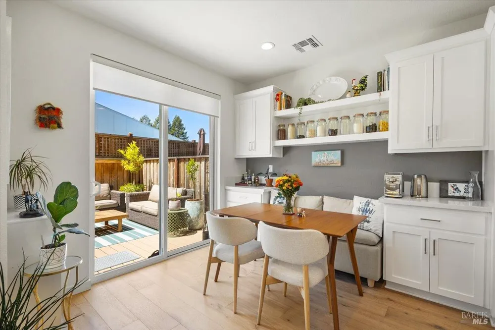 48 Riverbend Lane Petaluma, CA 94952