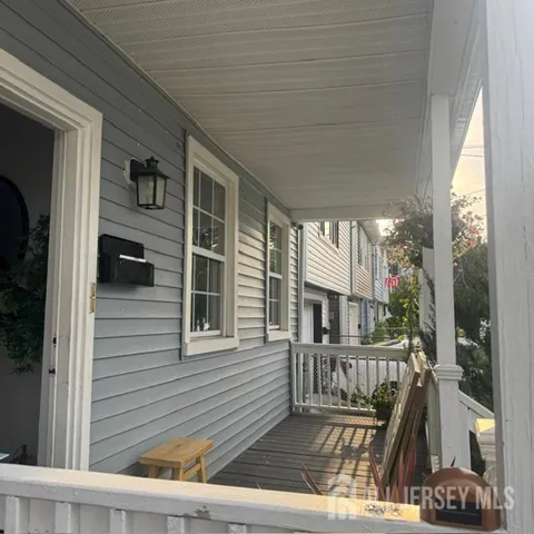 297 Sutton Street