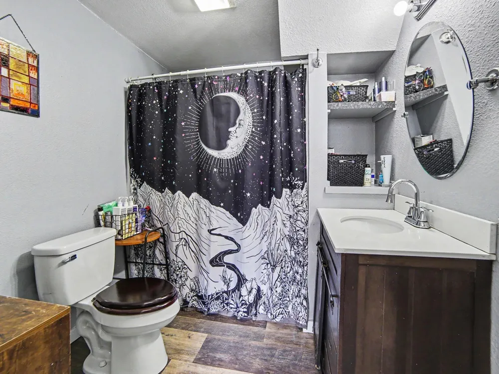 215 E Melendy Street Ludington, MI 49431