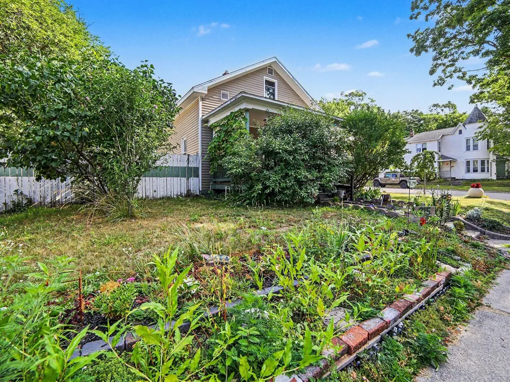 215 E Melendy Street Ludington, MI 49431