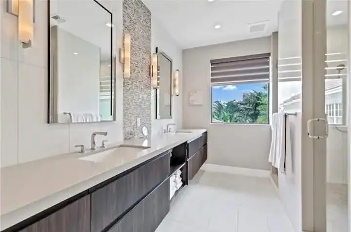 404 NE 13th Avenue Fort Lauderdale, FL 33301