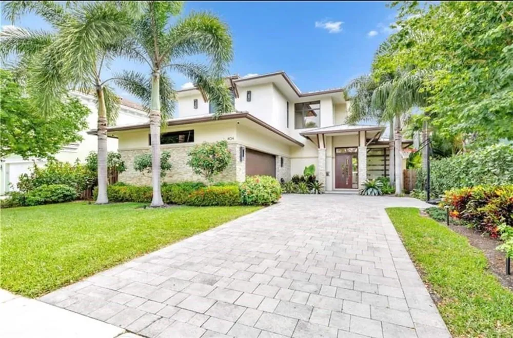 404 NE 13th Avenue Fort Lauderdale, FL 33301