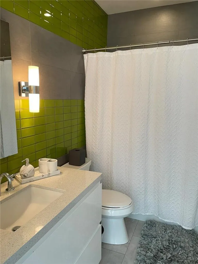 404 NE 13th Avenue Fort Lauderdale, FL 33301