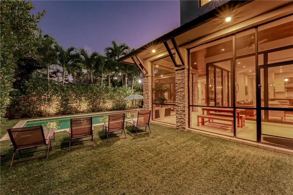 404 NE 13th Avenue Fort Lauderdale, FL 33301