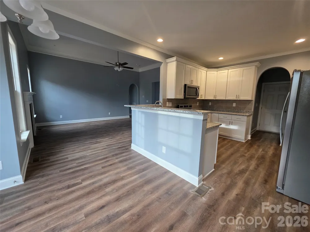 5517 Harvest Hills Road Bessemer City, NC 28016