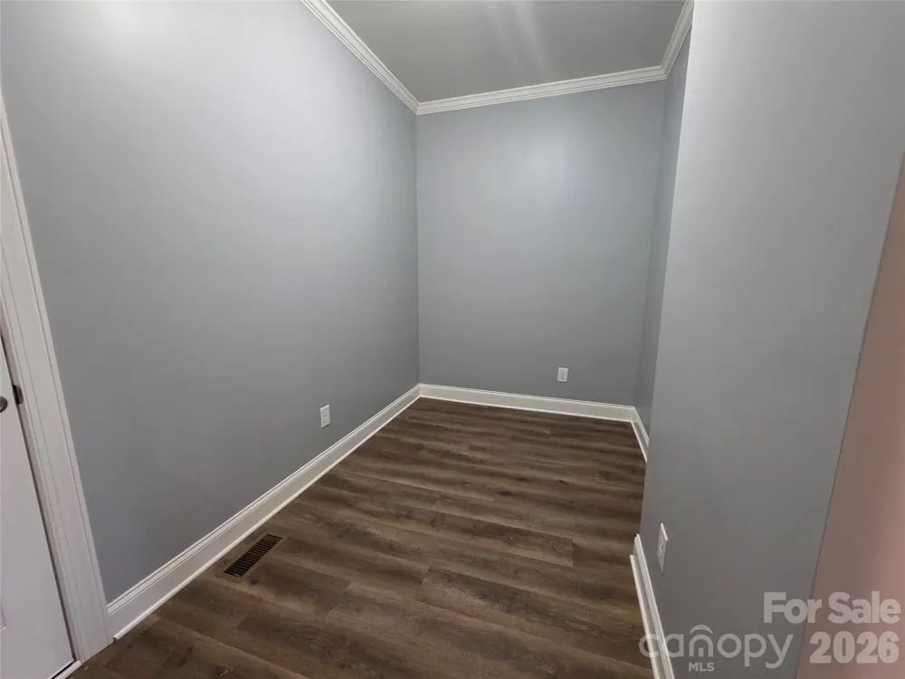 5517 Harvest Hills Road Bessemer City, NC 28016