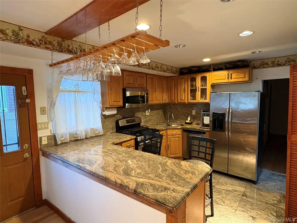 34 Marlowe Road Valley Stream, NY 11580