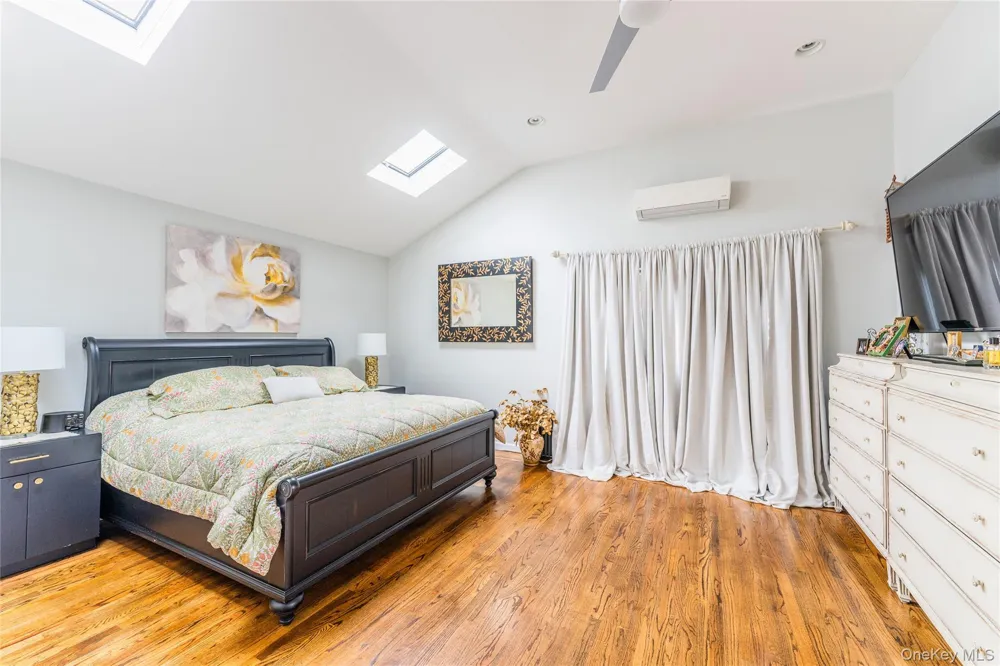 166-31 24th Road Whitestone, NY 11357