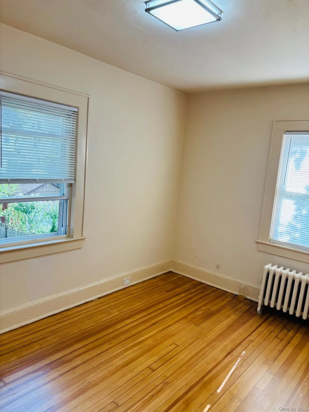 29 Roosevelt Street Glen Cove, NY 11542