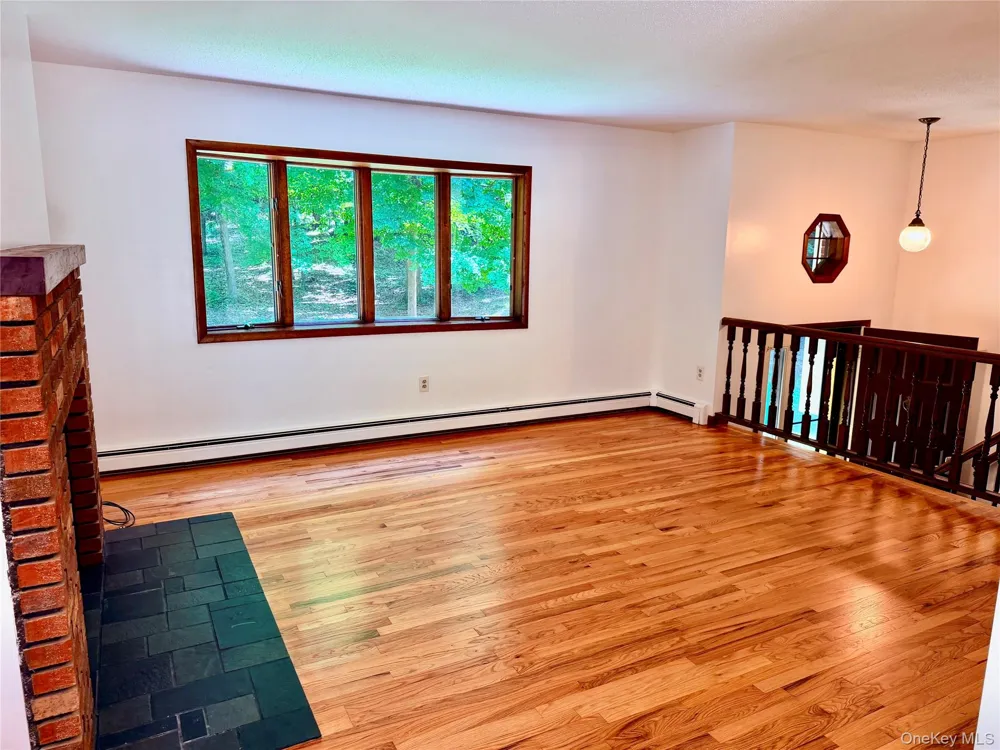 126 CARTER ROAD Pleasant Valley, NY 12569