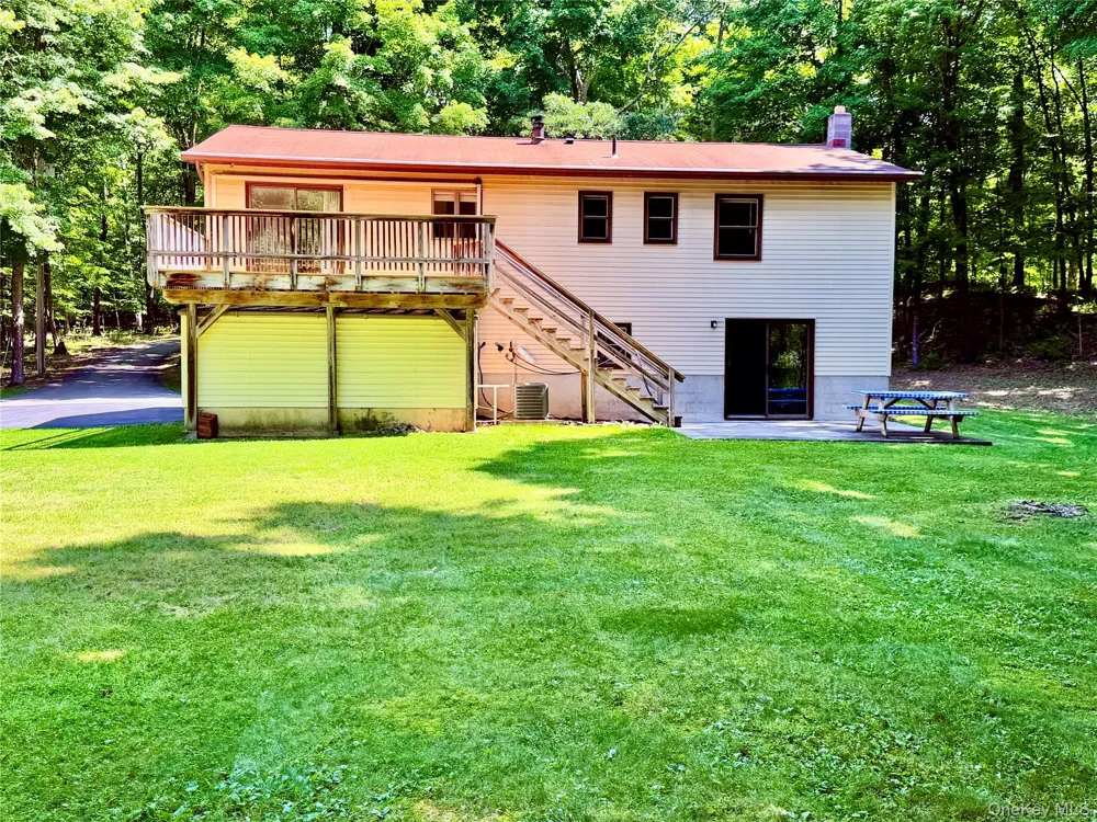 126 CARTER ROAD Pleasant Valley, NY 12569