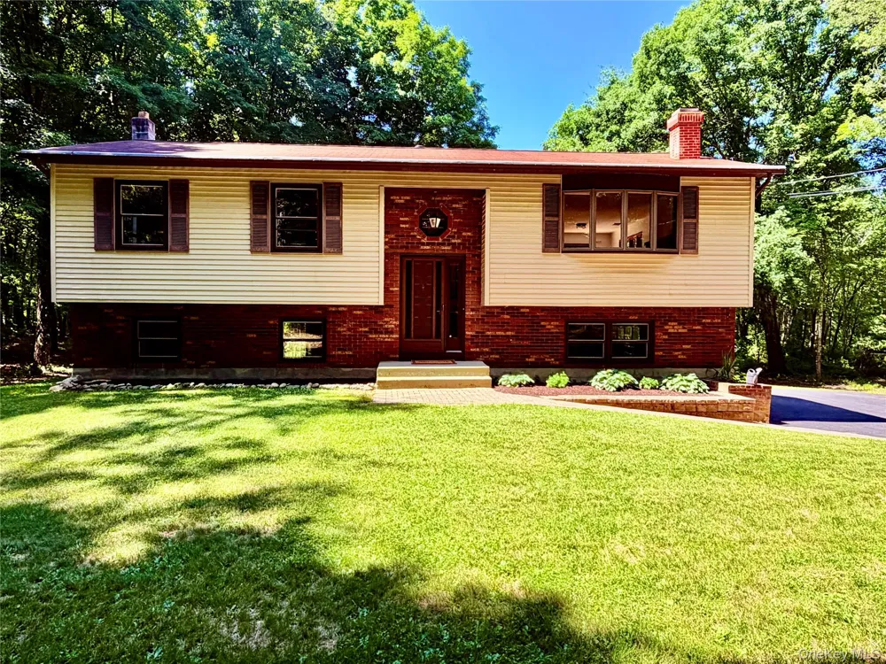 126 CARTER ROAD Pleasant Valley, NY 12569