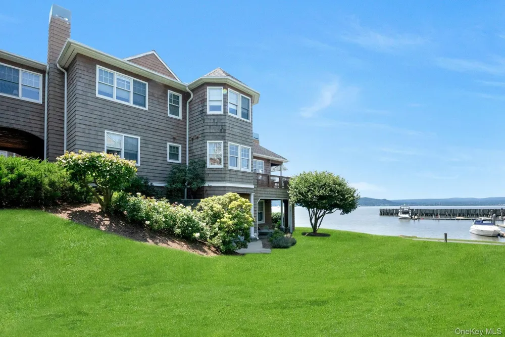 308 Half Moon Bay Drive Croton-on-Hudson, NY 10520