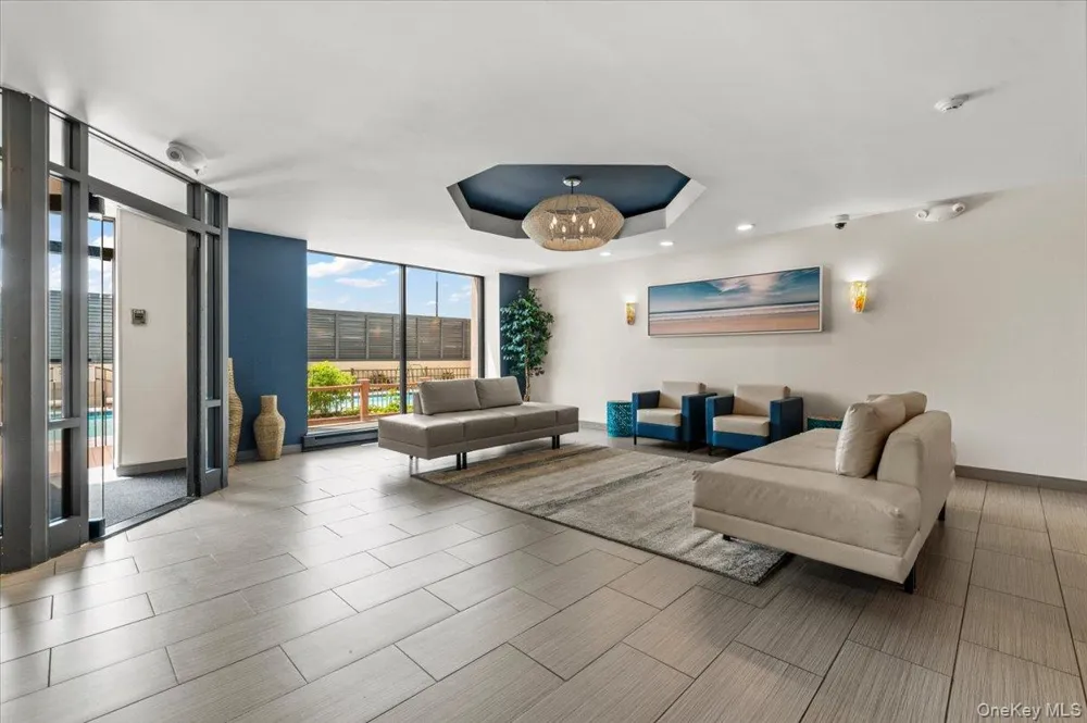 100 Broadway W #4T Long Beach, NY 11561