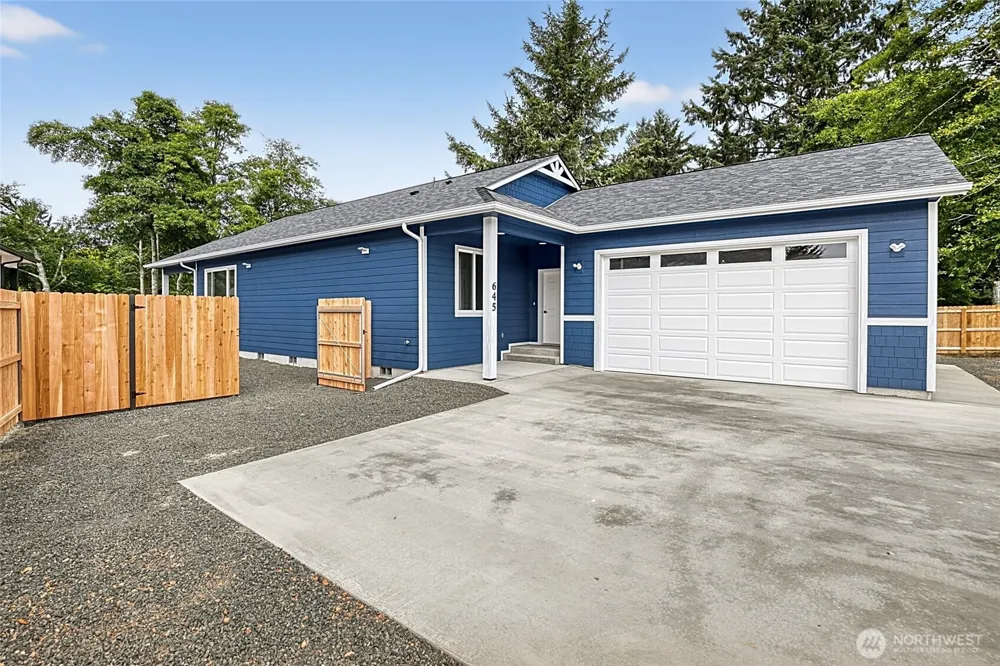 645 Itswoot Avenue SE Ocean Shores, WA 98569