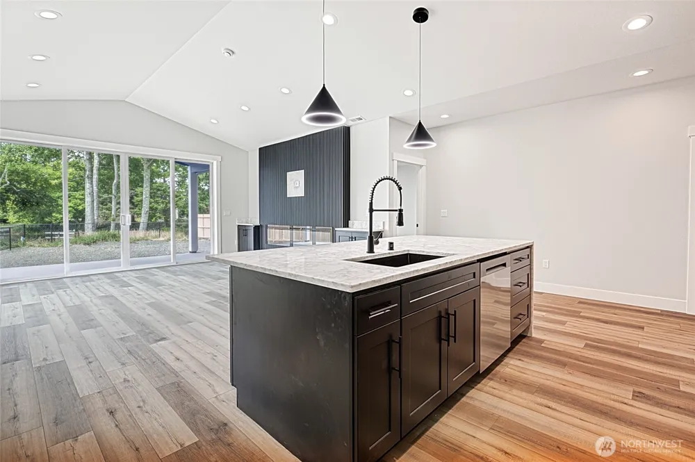 645 Itswoot Avenue SE Ocean Shores, WA 98569