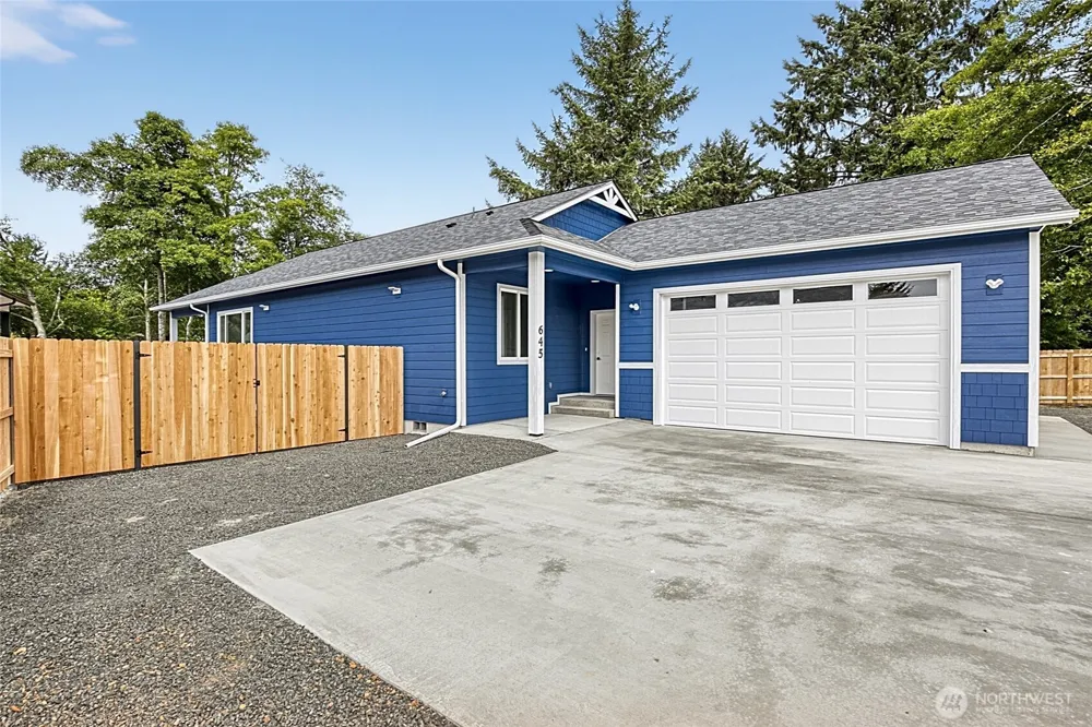 645 Itswoot Avenue SE Ocean Shores, WA 98569