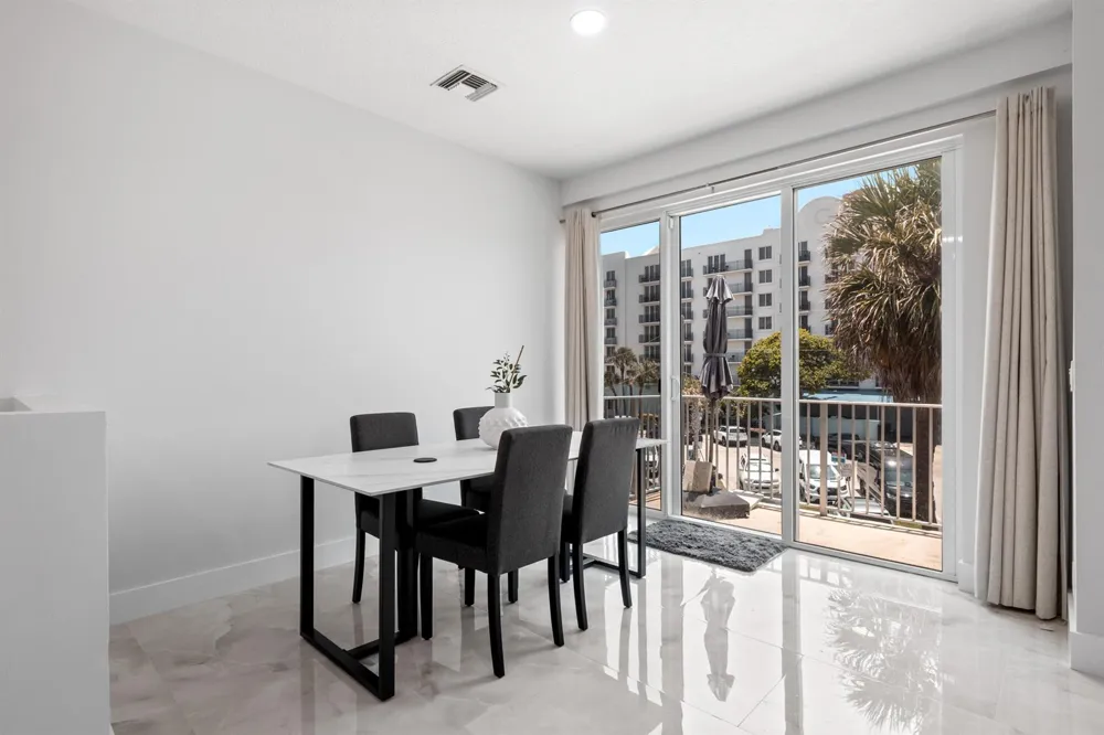 836 SE 20TH AVENUE SE Deerfield Beach, FL 33441
