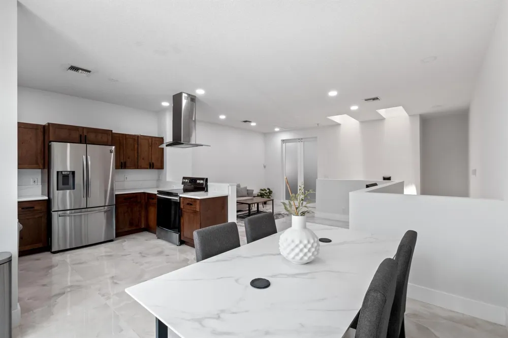 836 SE 20TH AVENUE SE Deerfield Beach, FL 33441