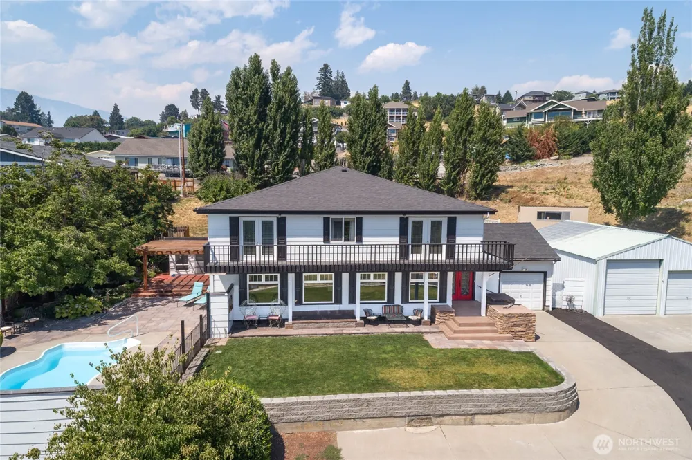175 Green Avenue Manson, WA 98831