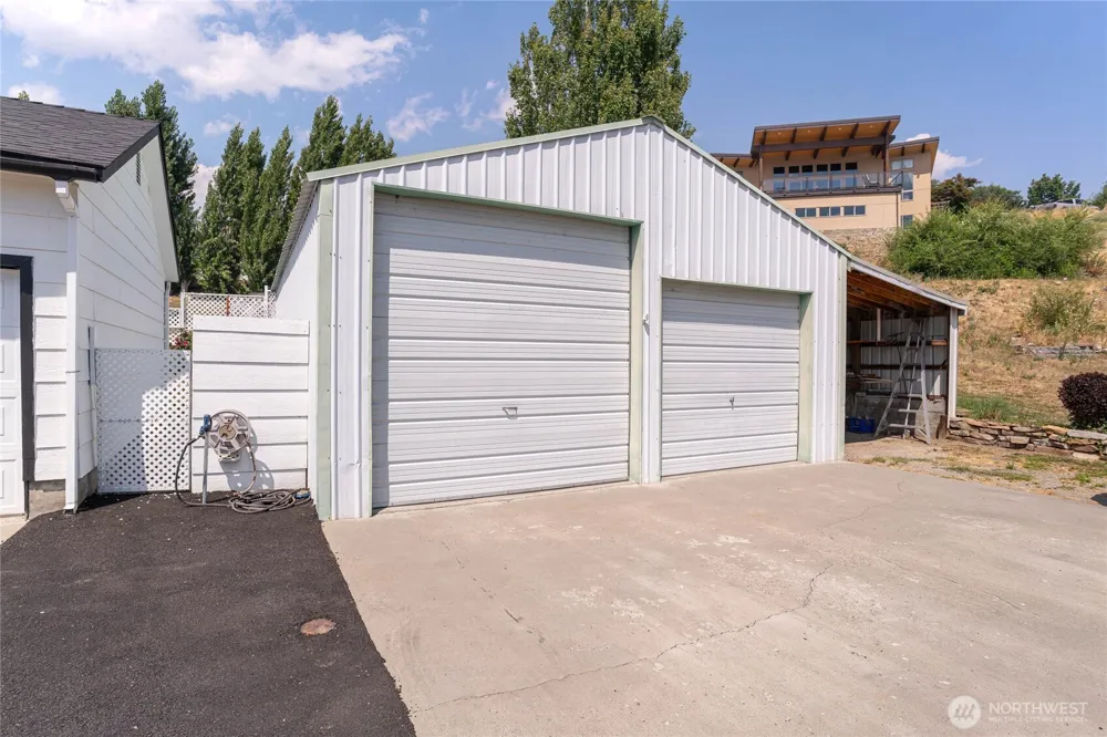 175 Green Avenue Manson, WA 98831