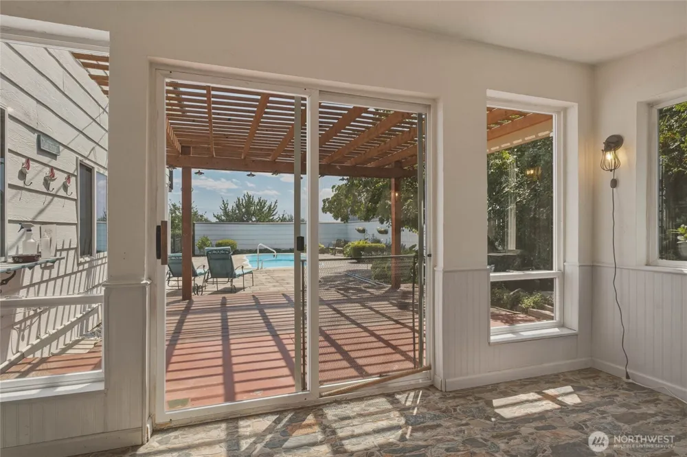 175 Green Avenue Manson, WA 98831