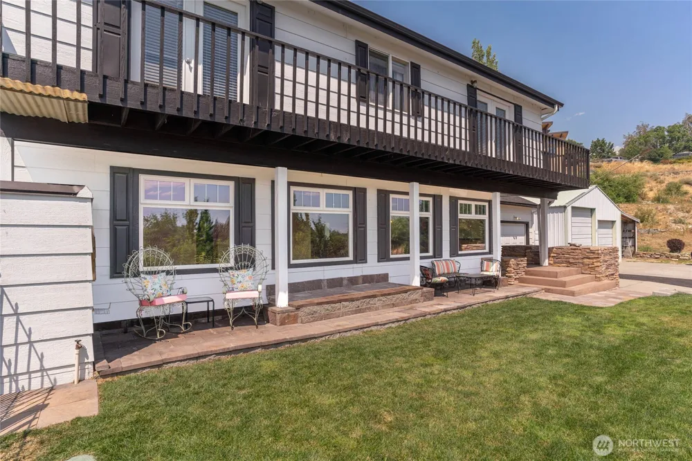 175 Green Avenue Manson, WA 98831