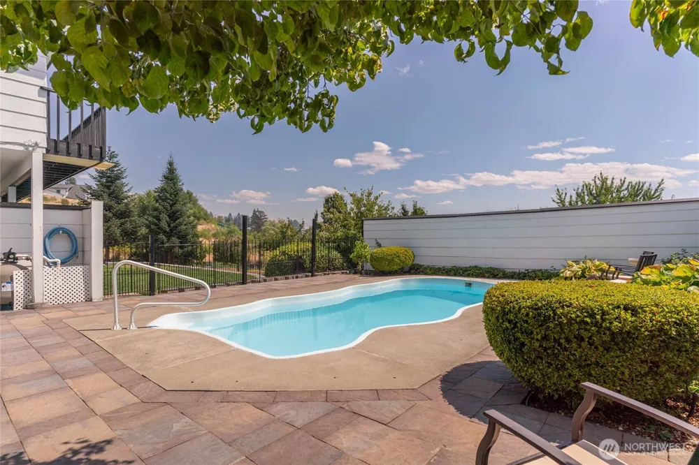 175 Green Avenue Manson, WA 98831