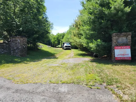 00 Chestnut Drive
